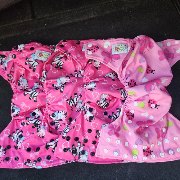 Cloth diapers - Picture 3 of 3
